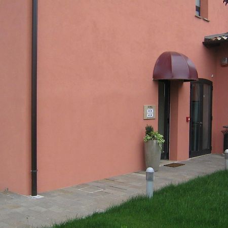 Hotel Hyknusa Reggio Emilia Kültér fotó